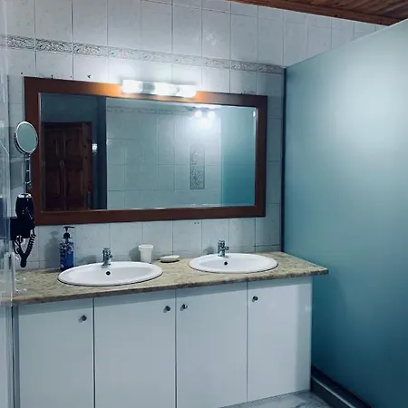 Nadia's House * Пефкари