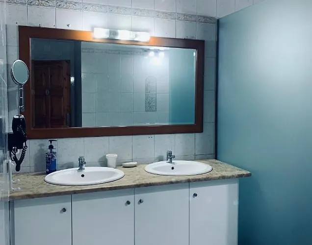 Nadia's House * Pefkari