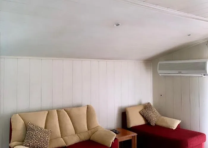 Nadia's House * Pefkari